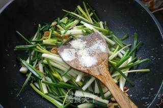 虾米肉丝炒荞菜的做法步骤：5