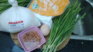 虾米韭菜薄撑的做法步骤：1