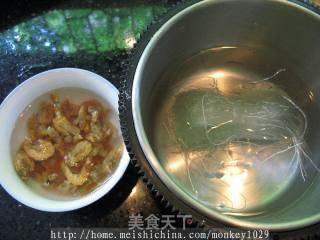 节瓜虾米粉丝煲的做法步骤：2
