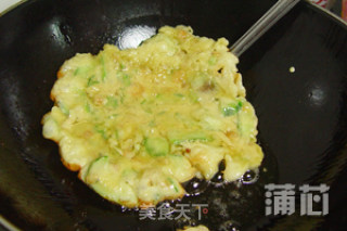 丝瓜虾米煎饼的做法步骤：5