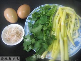 竹笋虾米蛋汤的做法步骤：1