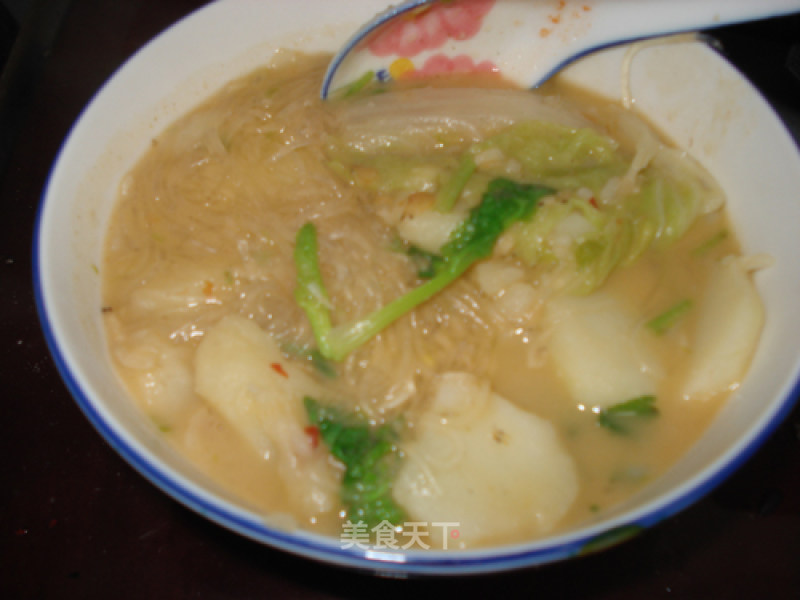 土豆白菜粉丝汤的做法