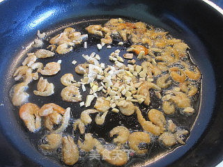 虾米炒荷豆的做法步骤：2