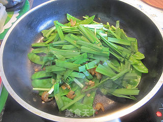 虾米炒荷豆的做法步骤：6