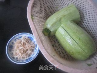虾米炒西葫芦的做法步骤：1
