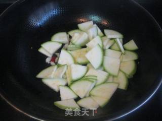 虾米炒西葫芦的做法步骤：3
