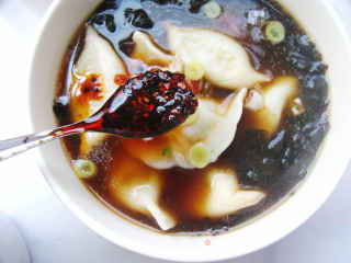 酸汤水饺的做法步骤：8