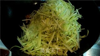 韭黄炒虾米的做法步骤：2