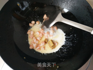 小兔子咖喱虾仁鸡蛋饭的做法步骤：10