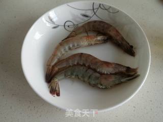 鲜虾翡翠白玉汤的做法步骤：2