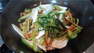 虾米炒杂蔬的做法步骤：7