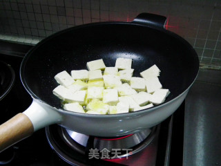 虾仁烧豆腐的做法步骤：5
