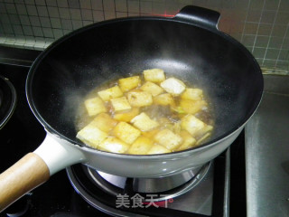 虾仁烧豆腐的做法步骤：9