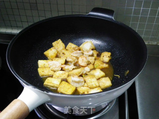 虾仁烧豆腐的做法步骤：10