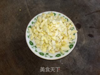 西葫芦炒虾米的做法步骤：3