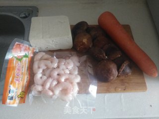 香菇虾米豆腐煲的做法步骤：1
