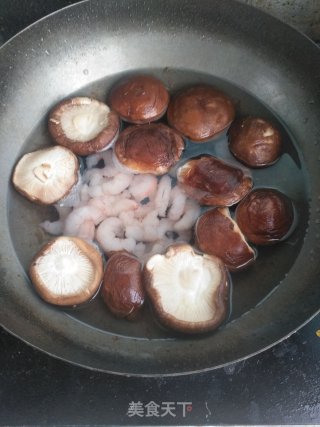 香菇虾米豆腐煲的做法步骤：4