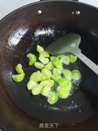 丝瓜豆皮汤的做法步骤：4