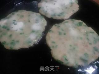 冬菇虾米煎饼的做法步骤：4
