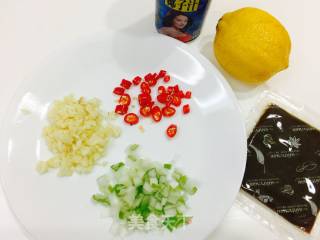 咖喱虾的做法步骤：1