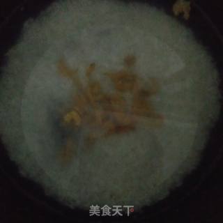 胡萝卜虾米粥的做法步骤：6
