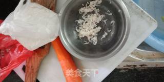 胡萝卜虾米饼的做法步骤：1