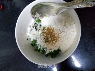 韭菜虾米串的做法步骤：2