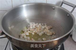 土豆虾仁焖饭的做法步骤：2