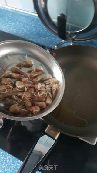 基围虾酿丝瓜的做法步骤：8