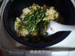 排骨香菇虾米焖饭的做法步骤：7