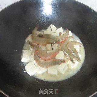 大虾焖豆腐的做法步骤：8