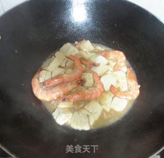 大虾焖豆腐的做法步骤：10