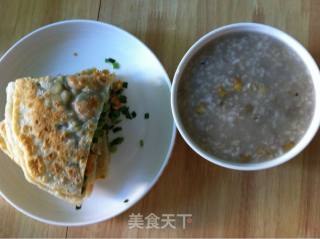 韭菜鸭蛋煎饼&绿豆百合粥的做法步骤：10