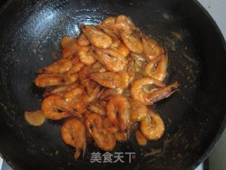 豆瓣酱炒虾的做法步骤：9