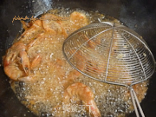避风塘炒虾的做法步骤：7