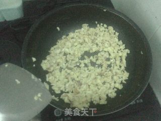 韭菜鸡蛋虾米饺子的做法步骤：2