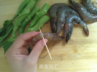 芥蓝虾的做法步骤：1