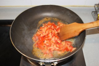 意大利红虾面的做法步骤：3