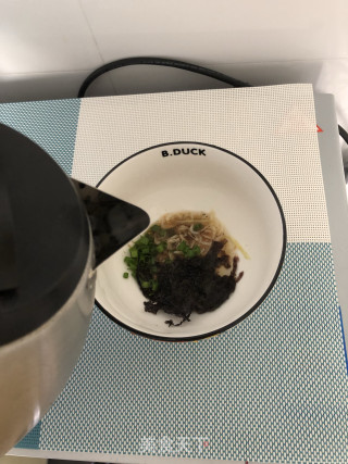 懒人紫菜汤的做法步骤：2
