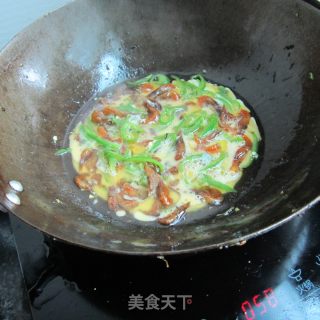 辣椒虾米煎蛋的做法步骤：10
