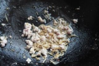 【炸酱面，花样做】芦笋鲜虾炸酱面的做法步骤：10