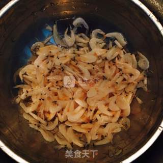 虾米油菜的做法步骤：2