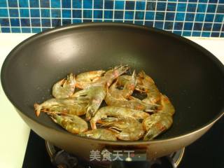 【鲁菜】----油焖虾的做法步骤：3