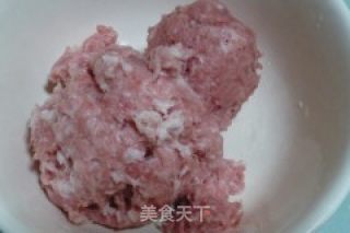 韭菜猪肉水饺的做法步骤：2