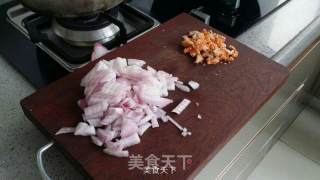 健康营养又方便的羊栖菜虾米蛋炒饭的做法步骤：1
