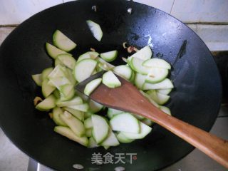 茭瓜炒虾米的做法步骤：5