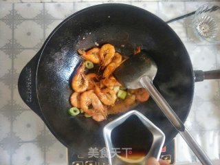 中式炒菜→铁锅鲜虾白菜的做法步骤：6
