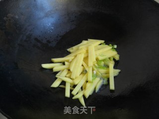 小白菜土豆大虾汤的做法步骤：5