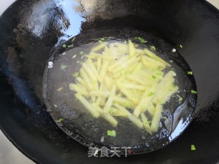 小白菜土豆大虾汤的做法步骤：6