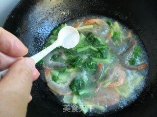 小白菜土豆大虾汤的做法步骤：10